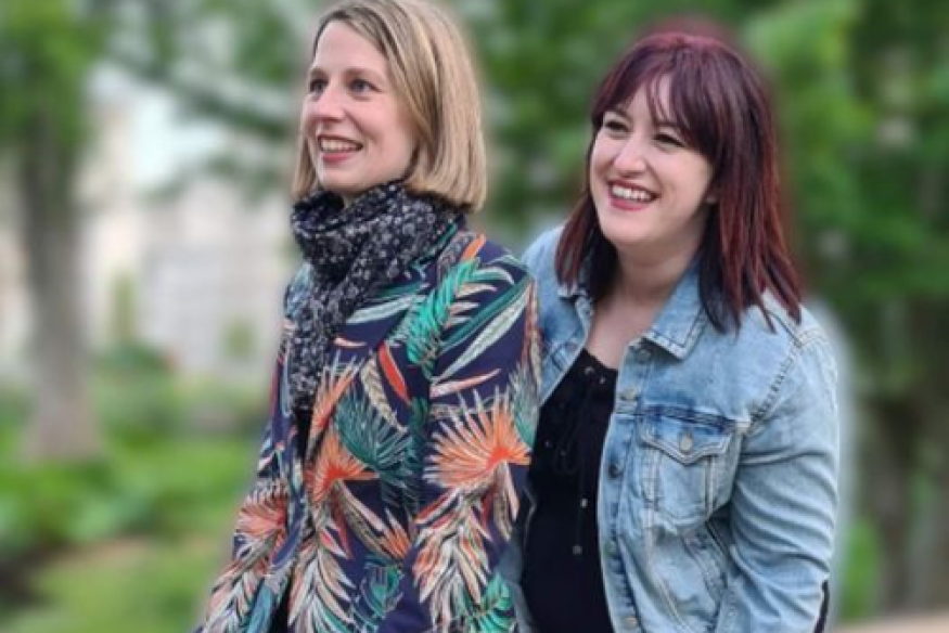 Sara Wenn & Perrine Hope avec Sans artifice  sur LRdR