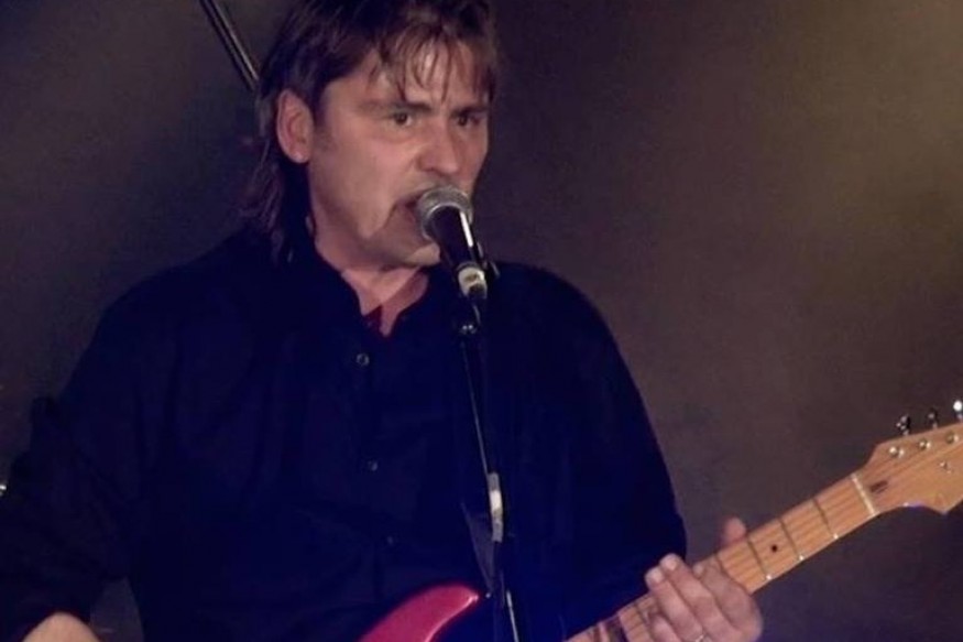 Dans tes soupirs nouveau titre de Nevill sur LRdR