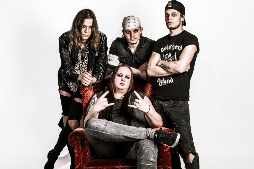 Black House Hill avec un nouveau titre sur LRdR  SAVIOUR