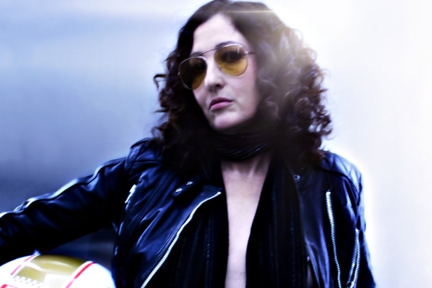 Johanna Saint-Pierre avec 2 titres en découvertes sur LRdR Don't Stop The Music et Do It -Radio